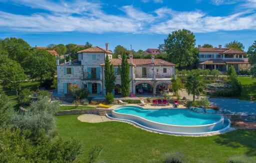 Villa zu den Drei Eichen-Barat - Housity