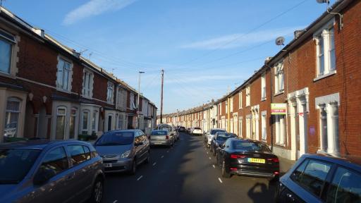 Radanks House - Fratton - Housity