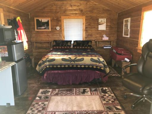 Alaska Log Cabins on the Pond - Housity