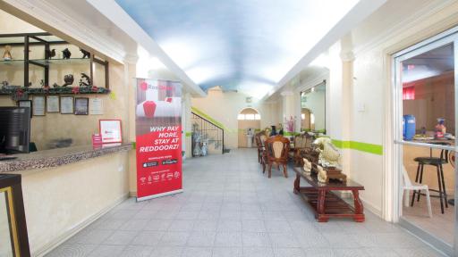 RedDoorz at Praferosa Resort Hotel Calamba - Housity
