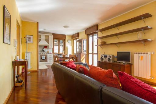 Bright house with 2 bedrooms & a unique terrace - Housity