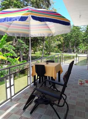 Gialyn's Bed and Breakfast - Housity