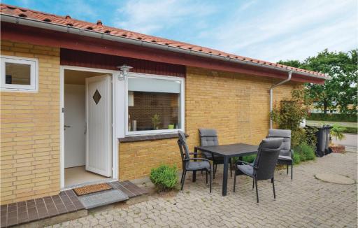 Cozy Apartment In Sønderborg With Wifi - Housity