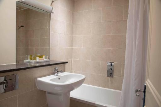 The Murray Park Hotel - Housity