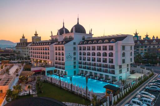 Side Royal Style Hotel - Housity