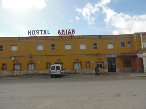 Hostal Arias - Housity