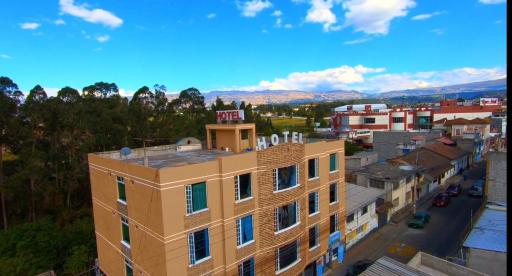 Hotel Del River - Housity