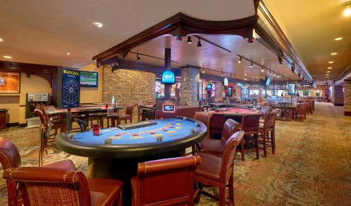 Hotel Apache - Housity