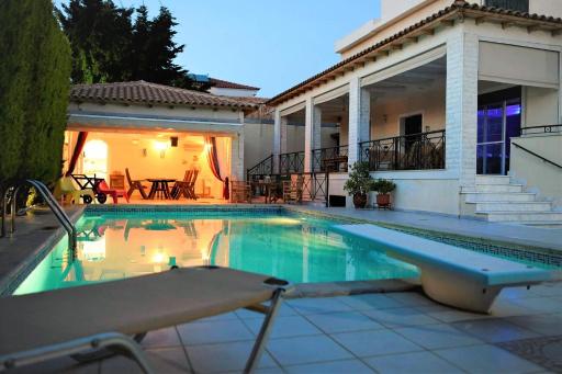 Cottage BLUE DOLPHINS with private pool - Housity