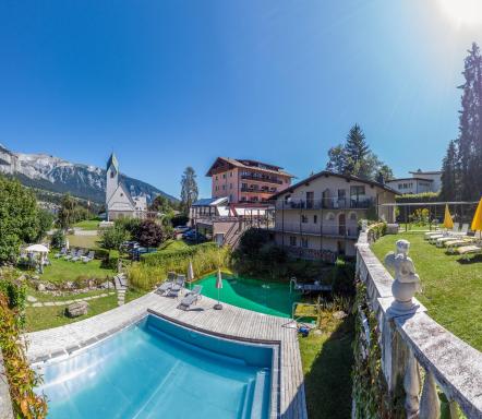 Hotel Cresta - Housity
