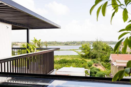 Ancient River Villa - Housity