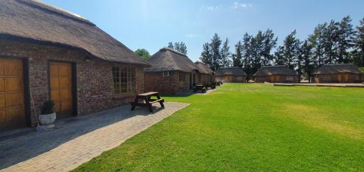Klein Plasie Lodge - Housity