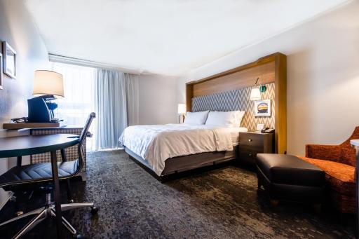 Holiday Inn Grand Haven-Spring Lake, an IHG Hotel - Housity