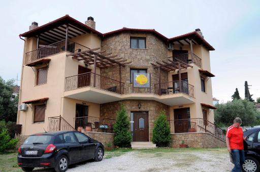 Travel Proud Guesthouse To Fragma - Housity