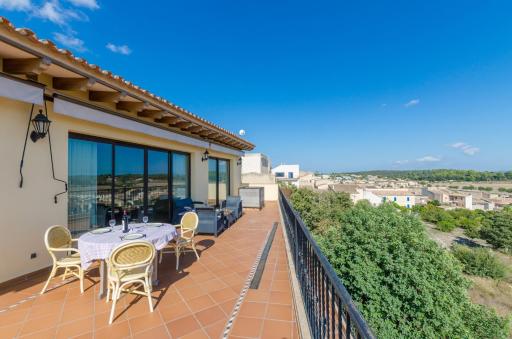CAN NADAL - ADULTS ONLY - Housity