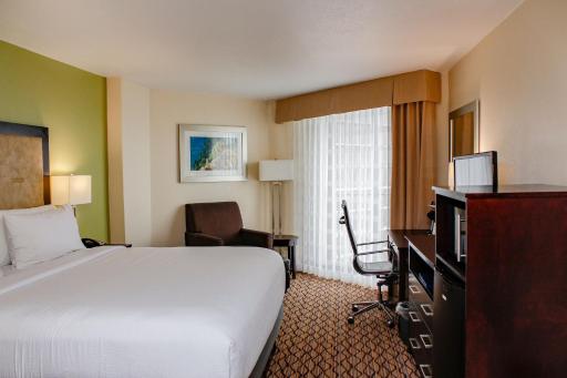 Holiday Inn Corpus Christi Downtown Marina, an IHG Hotel - Housity