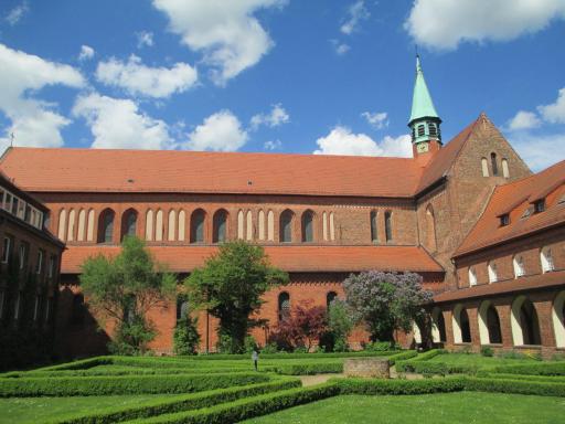 Klosterhotel Lehnin - Housity