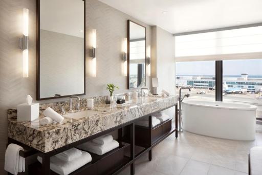Grand Hyatt at SFO - Housity