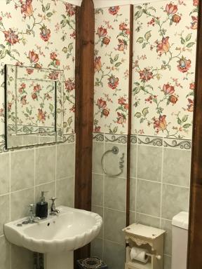 Redwood Lodge - Housity