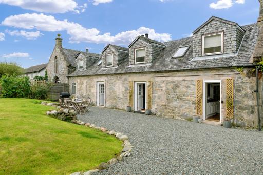 Campbell Cottage, Arrochar, Loch Long - Housity