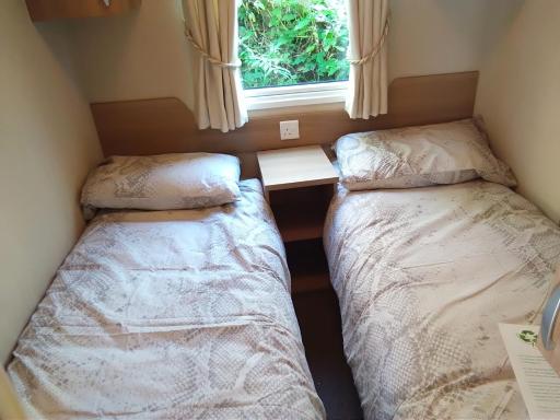 A11 Hendre Coed Isaf static caravan - Housity
