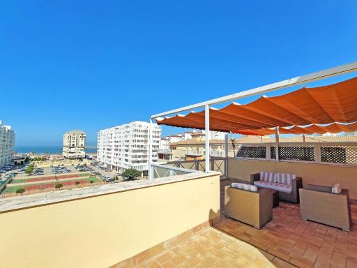 Valdelagrana Beach Penthouse - Housity