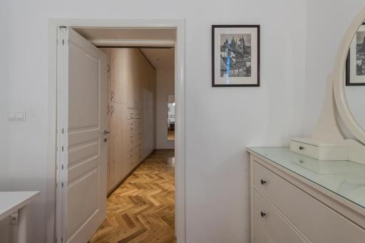 Apartman Carolinum - Housity