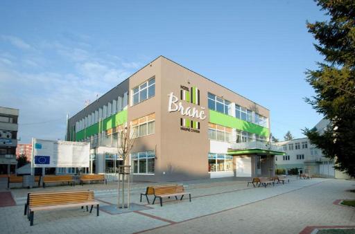 Hotel Branč - Housity