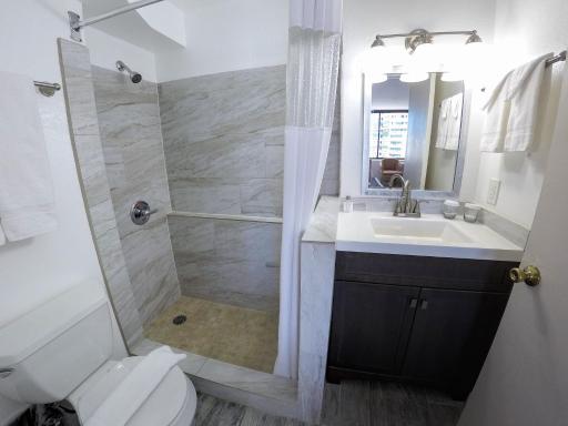 Waikiki Monarch Hotel - Housity