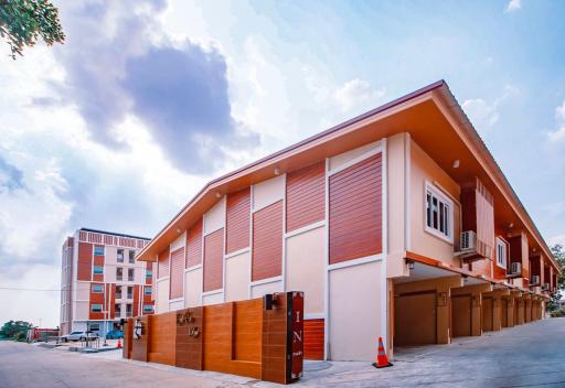Tripletreesvillage - Housity