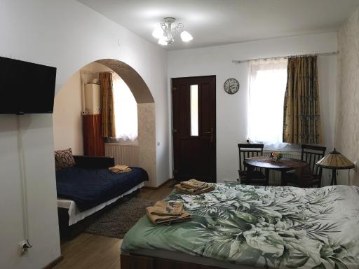 Clemence Guesthouse - Housity