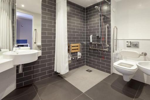 Holiday Inn Express St. Albans - M25, Jct.22 - Housity