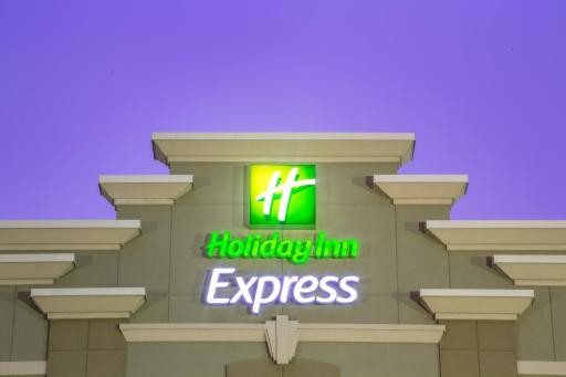 Holiday Inn Express Layton - I-15 by IHG - Housity