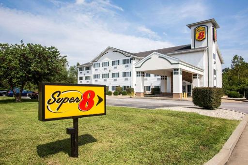Super 8 by Wyndham Union - Housity