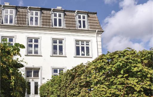 Nice Apartment In Charlottenlund With Wifi - Housity