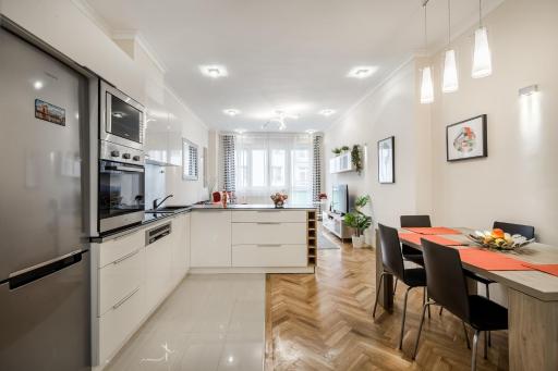 BpR Danube Panoramic Suite - Housity