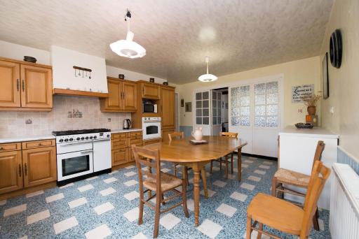 Gite le nid d'hirondelle - Housity