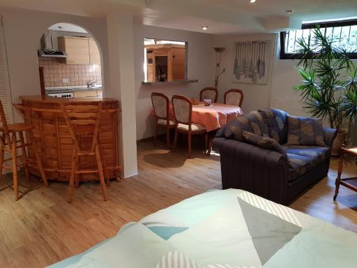 4 Sterne Souterrain Apartment Alt-Mariendorf - Housity