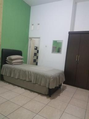Cendrawasih Syariah Homestay - Housity