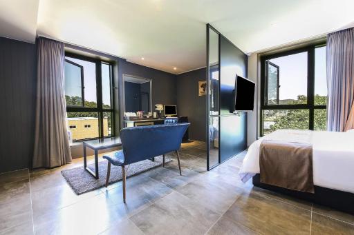 Docking Hotel - Housity