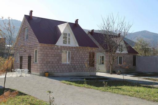 Cottages in Vanadzor - Housity