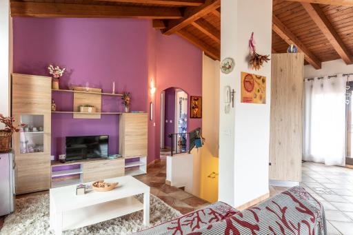 Attico con vista collinare - Housity