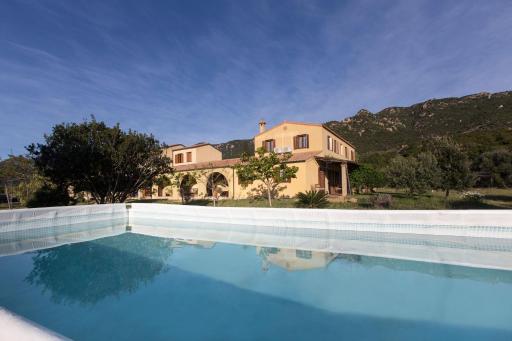 Terremesu: Casa Janas relax assoluto mare campagna - Housity