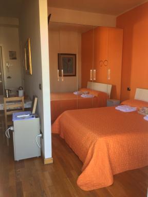 Giorgio's Central Station - Housity