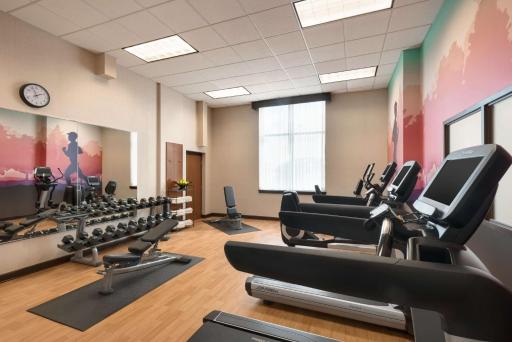 Hyatt Place Chicago Schaumburg - Housity