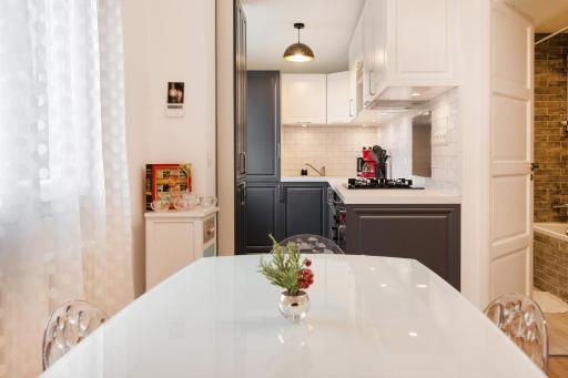 CHARMING TWO BEDROOM APARTMENT NEAR THE SEINE RIVER - Housity