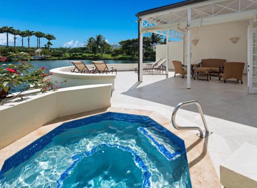 Waterhall Polo Villa 12 - Housity