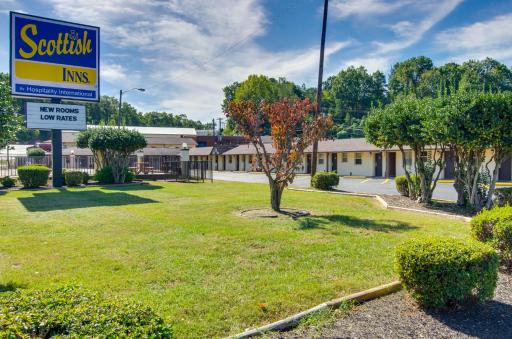 Scottish Inns Collinsville - Martinsville - Housity