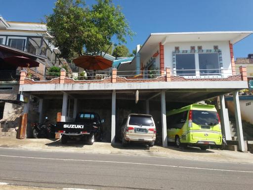 Bintang Bungalow Tour & Travel - Housity
