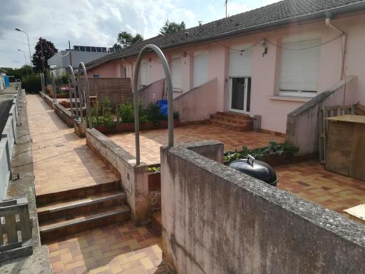 Logement de plein pied à MIRECOURT - Hizvo